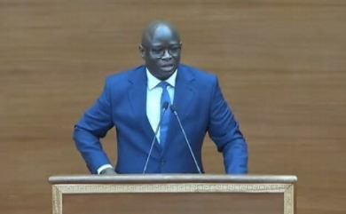 Ce lundi, eux plénières avaient été convoquées hier par le président de l’Assemblée nationale. Les deux projets de loi devaient être défendus par le ministre des Finances et du Budget, Cheikh Diba.