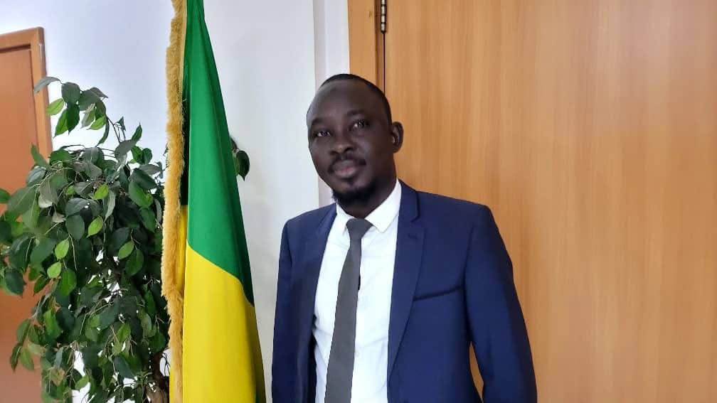 La légitimité d’Abass Fall remise en cause