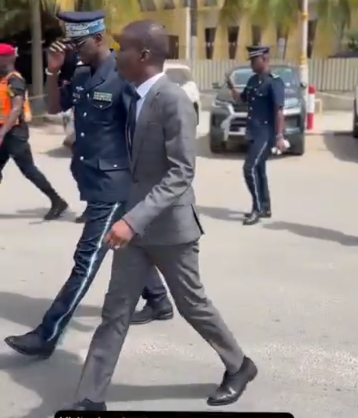 Le ministre de l’Intérieur en tournée dans les services de la Police nationale