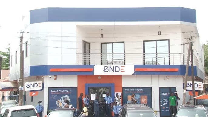 Affaire BNDE – Aïssatou Diop Fall : la journaliste dénonce une “persécution bancaire”