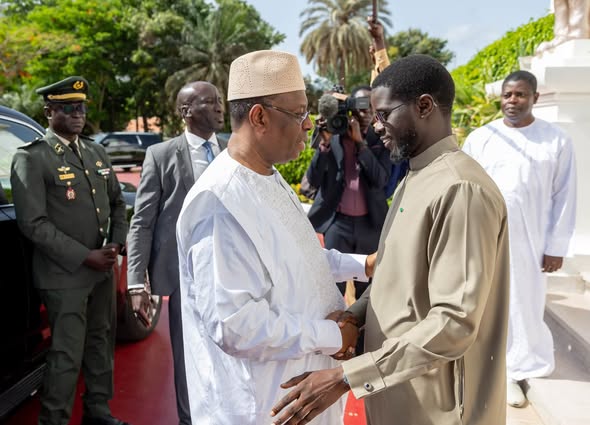 Palais de la République : Bassirou Diomaye Faye reçoit un candidat au poste de Secrétaire général de l'ONU