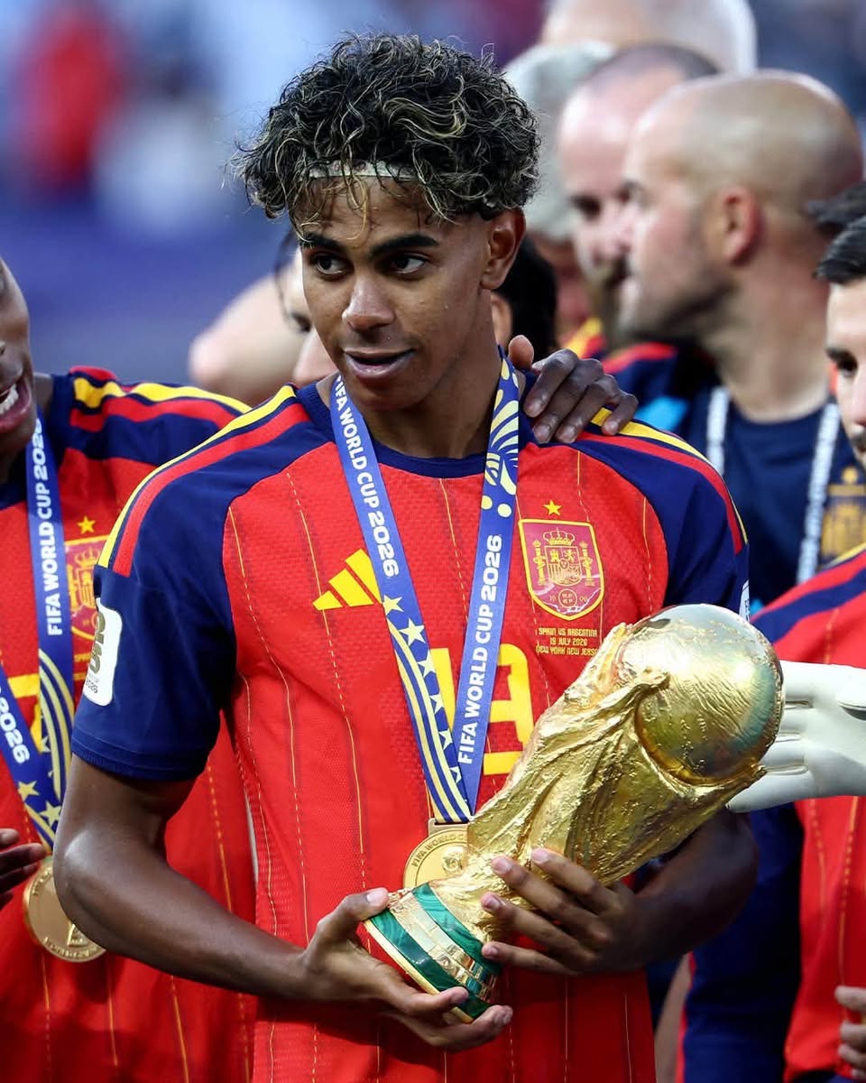 Lamine Yamal entre dans la légende : champion d&rsquo;Europe et champion du monde à seulement 19 ans