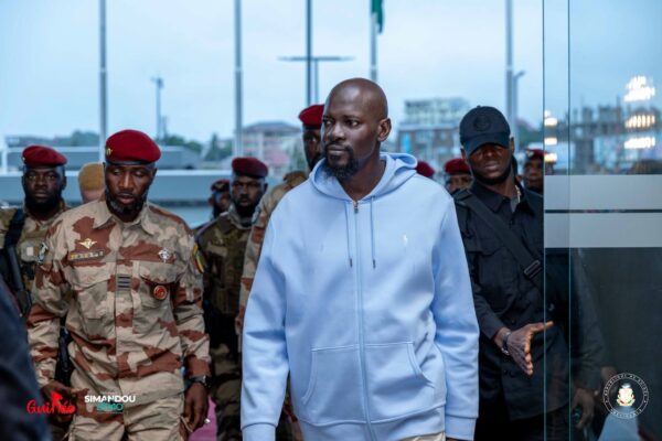 Aéroport international Ahmed Sékou Touré : le président Mamadi Doumbouya en séjour privé en Grèce